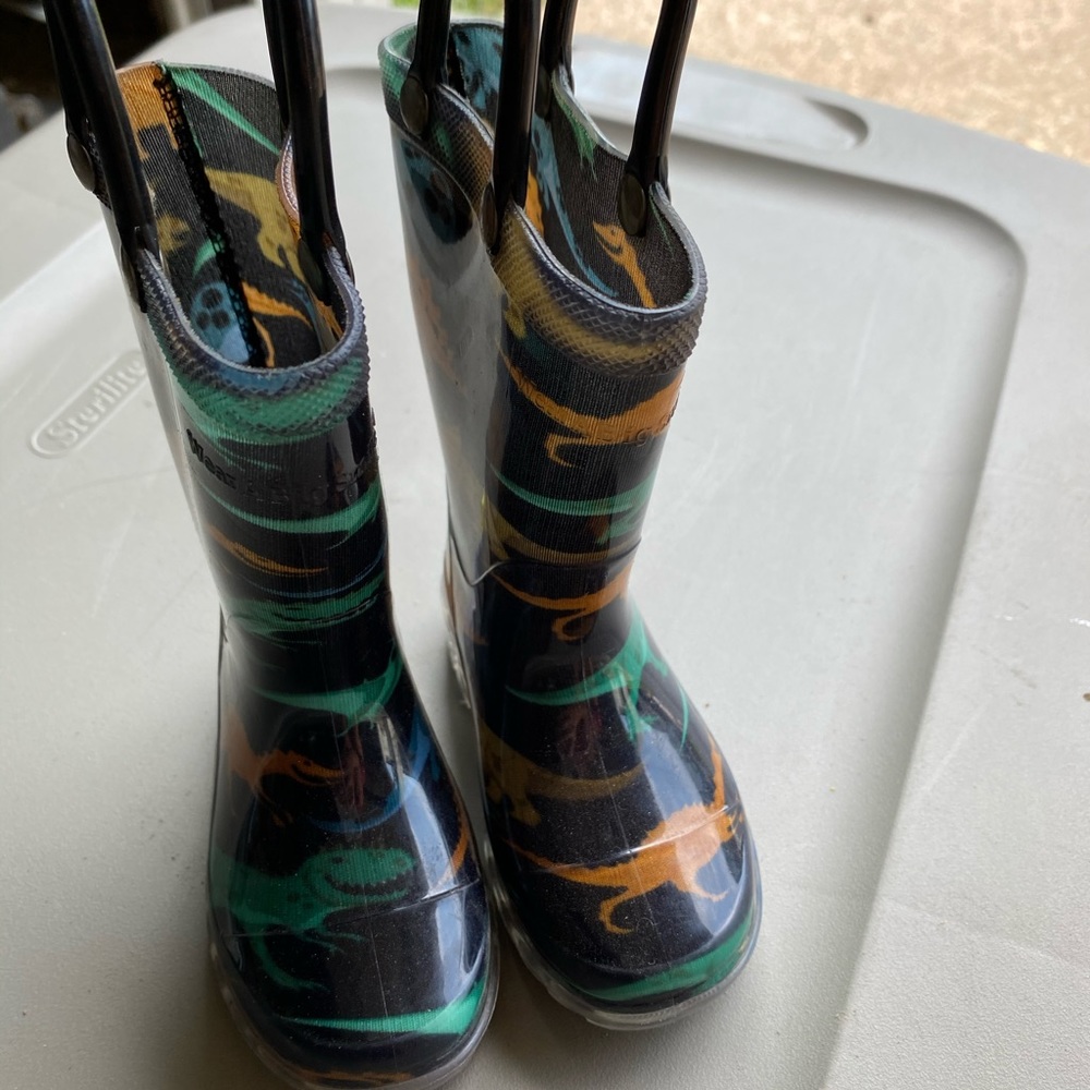 Infant light up rain boots